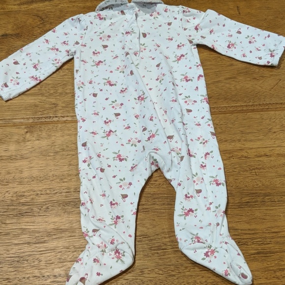 Little White Company floral footie with collar - Picture 4 of 5